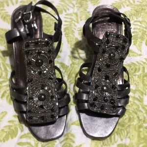 Beaded sparkling Wedges